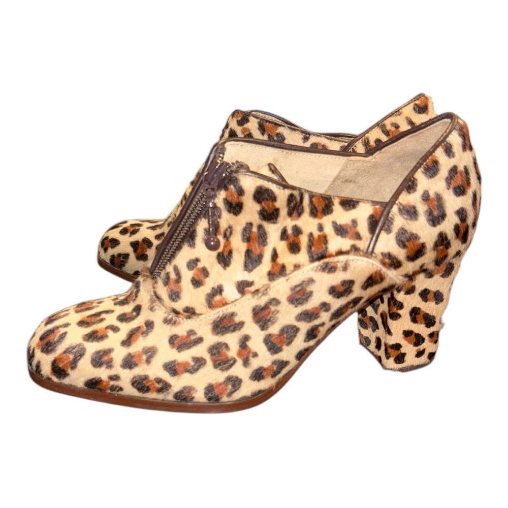 Fantasy Collection Calf Hair Zip Front Heeled Bootie. Size 9 BB2